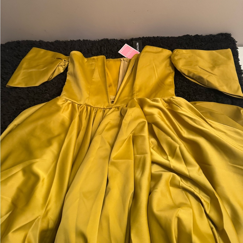 Pretty little thing Chartreuse ball dress - Picture 4 of 16